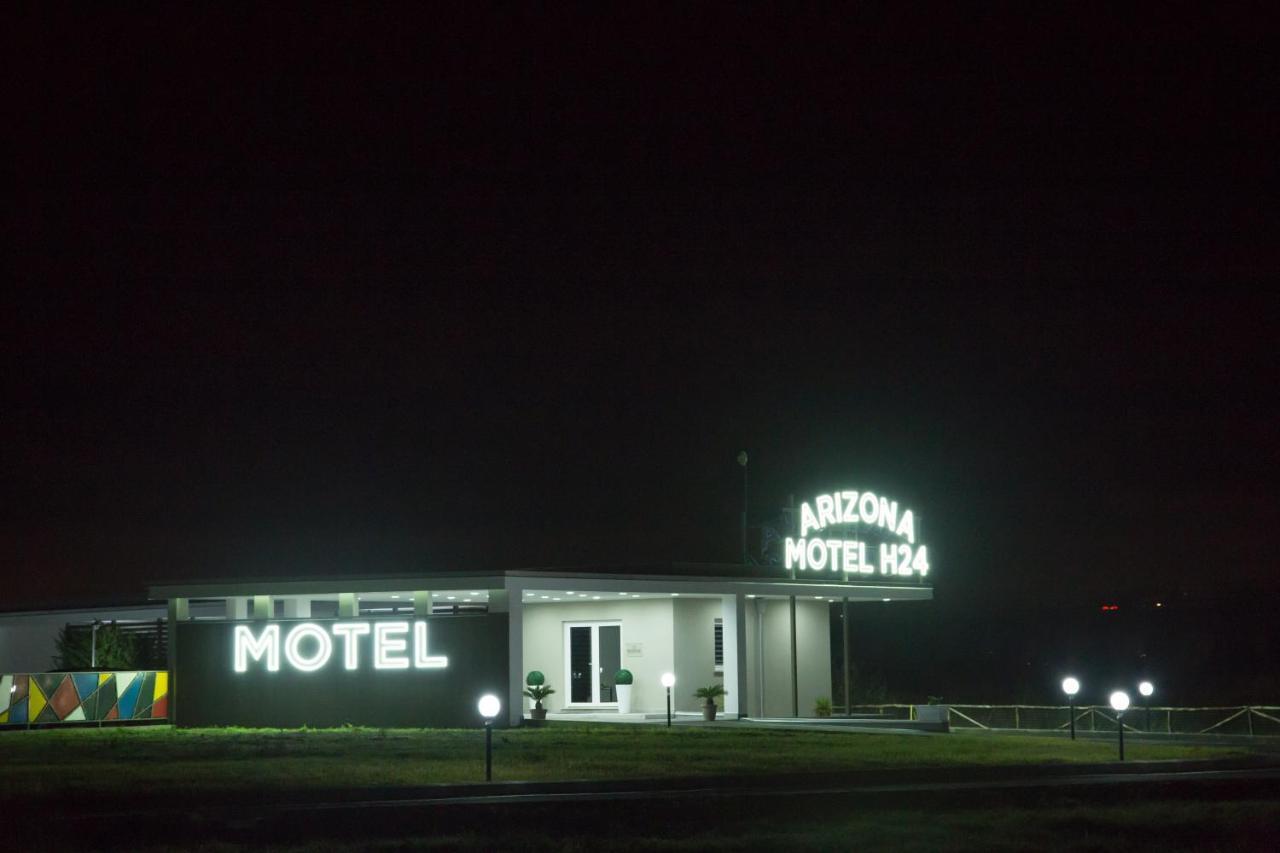 Arizona Motel 카스텔볼튜노 외부 사진