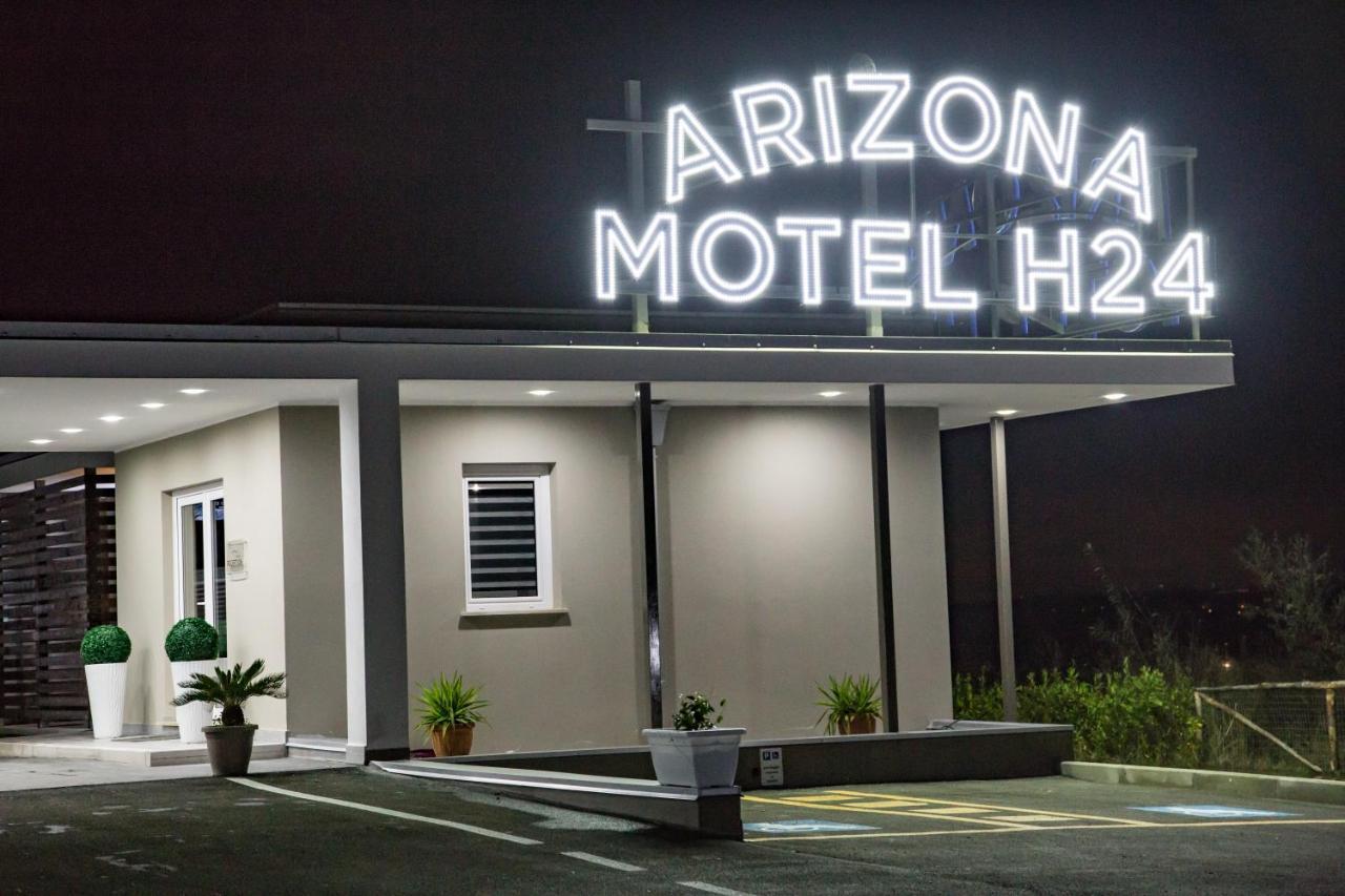Arizona Motel 카스텔볼튜노 외부 사진