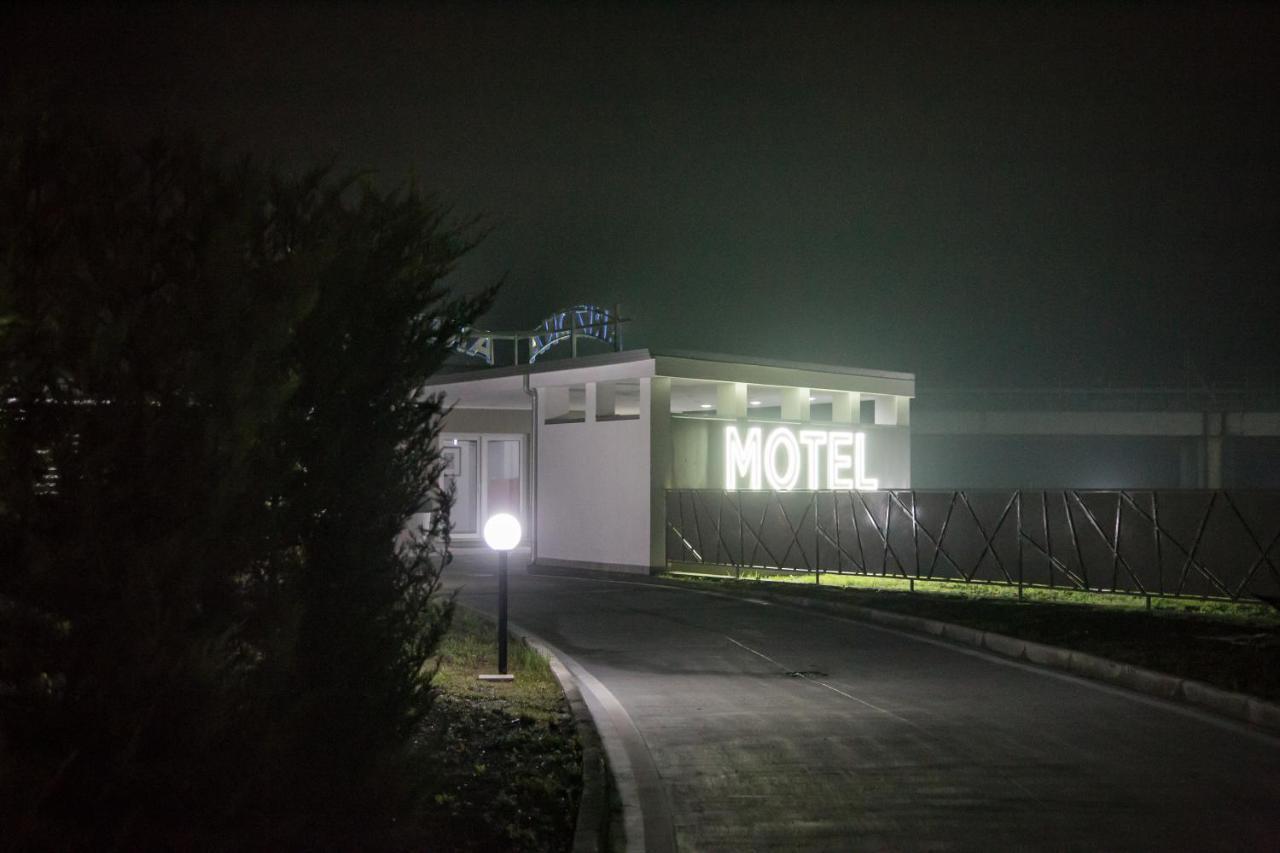Arizona Motel 카스텔볼튜노 외부 사진